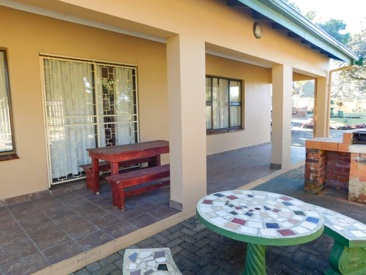 Mama Mia Cottages Oslo Beach Port Shepstone Luaran gambar