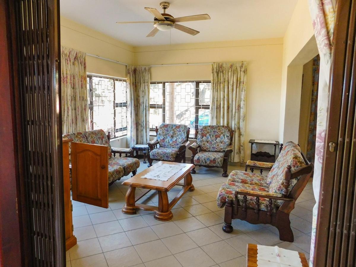 Mama Mia Cottages Oslo Beach Port Shepstone Luaran gambar