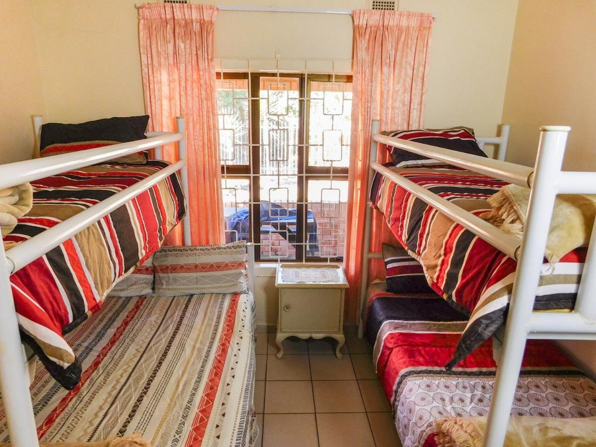 Mama Mia Cottages Oslo Beach Port Shepstone Luaran gambar